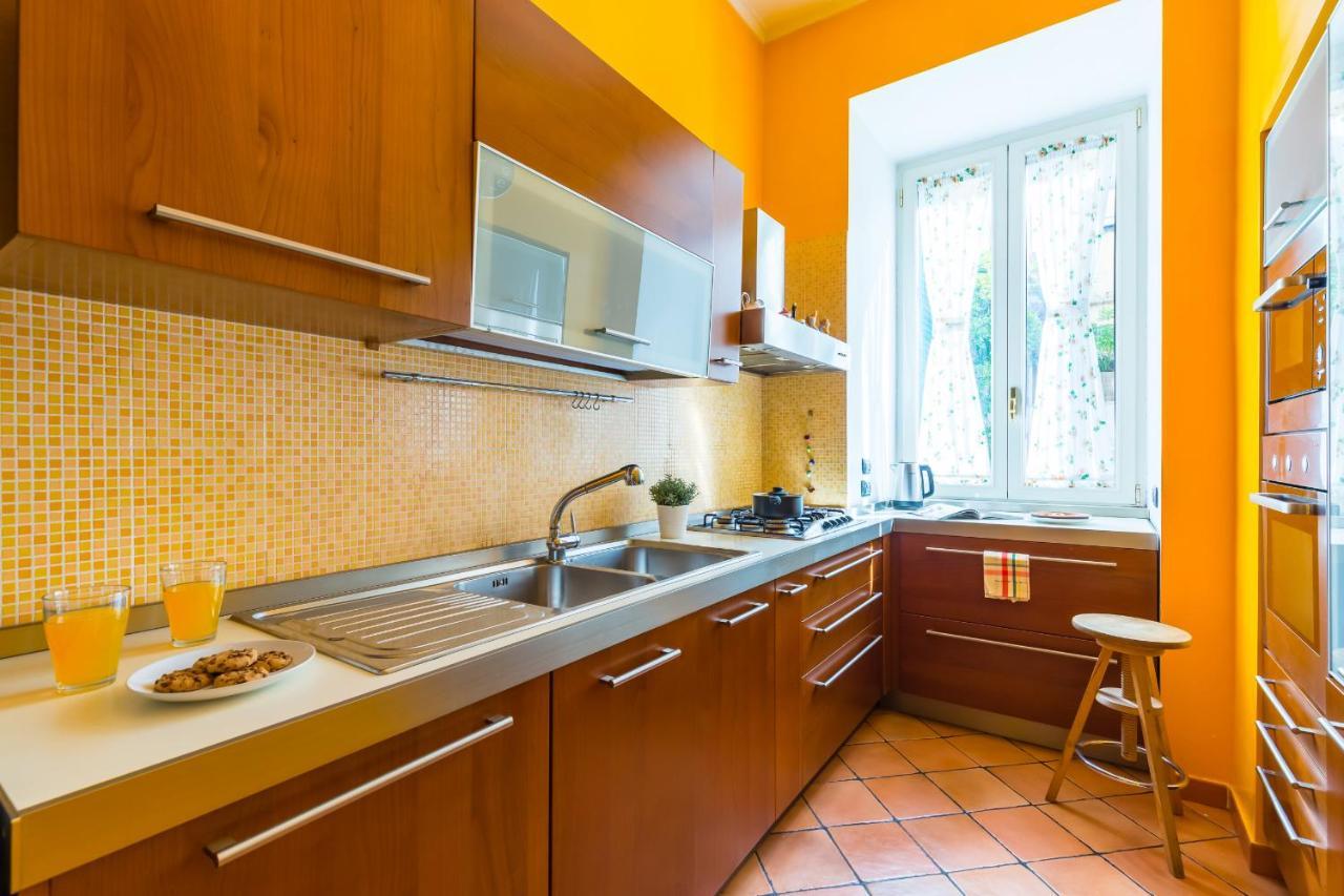 Appartamento A Montesanto By Wonderful Italy Naples Exterior photo